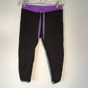 Lululemon Beach Runner Crop Black/Power Purple Size XS